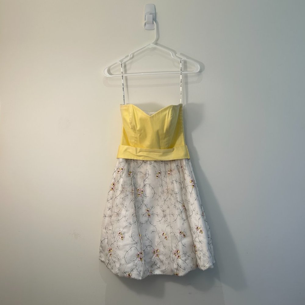 Size 2 BETSEY JOHNSON Strapless Evening Gown with Belt + Silk Embroidered Bottom